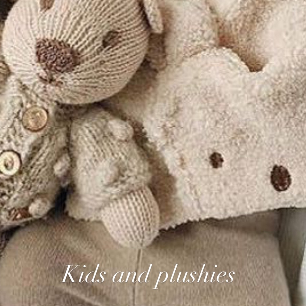KIDS & PLUSHIES (DO NOT BUY!!)
